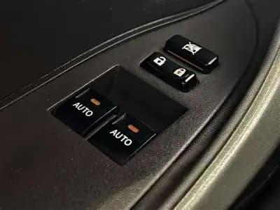 Sell Toyota iQ 2009 - 7750 EUR, 167000 km - AUTO.MOTO.pt