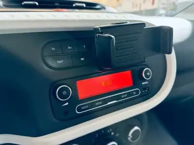 Sell Renault Twingo 2020 - 11990 EUR, 60657 km - AUTO.MOTO.pt