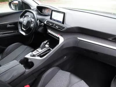 Sell Peugeot 3008 2017 - 18990 EUR, 151000 km - AUTO.MOTO.pt