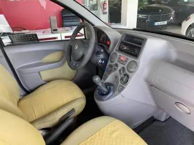 Sell Fiat Panda 2004 - 3250 EUR, 197772 km - AUTO.MOTO.pt