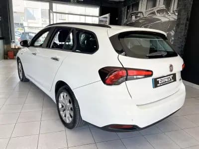 Sell Fiat Tipo Station Wagon 2020 - 10900 EUR, 129509 km - AUTO.MOTO.pt