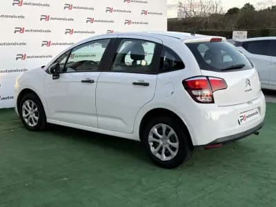Vendo Citroën C3 2015 - 5990 EUR, 167000 km - AUTO.MOTO.pt