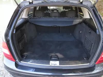 Vendo Mercedes-Benz C 180 2012 - 13490 EUR, 240000 km - AUTO.MOTO.pt