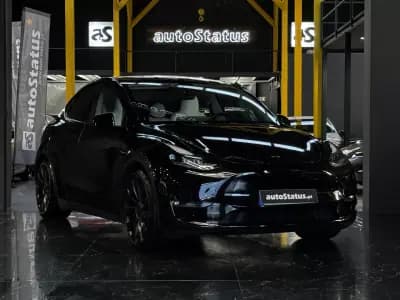 Vendo Tesla Model Y 2024 - 43990 EUR, 35600 km - AUTO.MOTO.pt