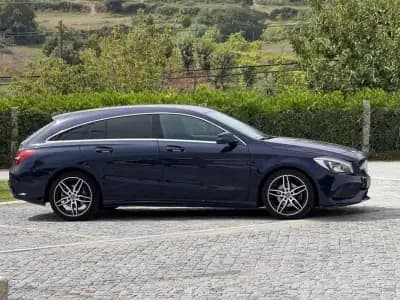 Vendo Mercedes-Benz CLA 180 2017 - 19999 EUR, 160000 km - AUTO.MOTO.pt