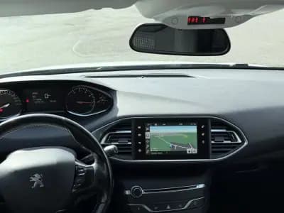 Sell Peugeot 308 SW 2015 - 9900 EUR, 107000 km - AUTO.MOTO.pt