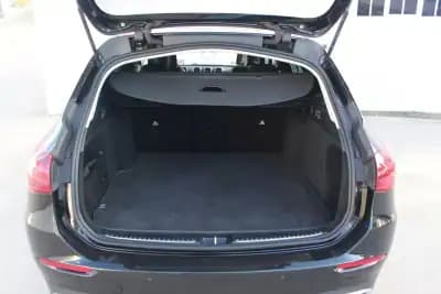 Sell Mercedes-Benz C 200 2024 - 39980 EUR, 19384 km - AUTO.MOTO.pt