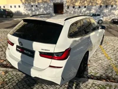 Vendo BMW 330 2019 - 30000 EUR, 210000 km - AUTO.MOTO.pt