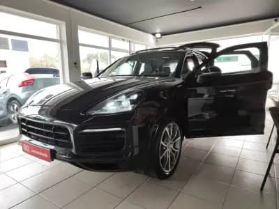 Vendo Porsche Cayenne 2020 - 74500 EUR, 67300 km - AUTO.MOTO.pt