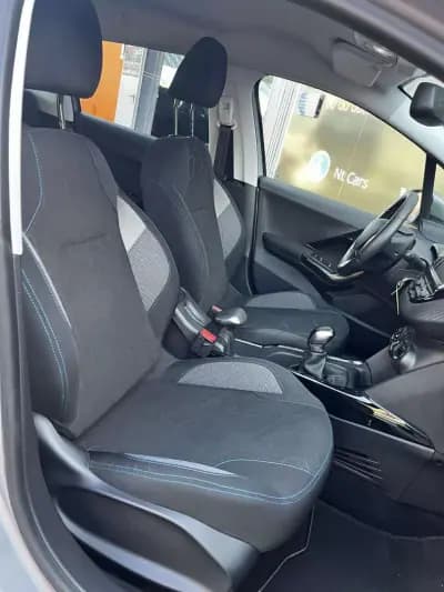 Vendo Peugeot 2008 2019 - 13900 EUR, 39416 km - AUTO.MOTO.pt