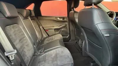 Vendo Ford Kuga 2022 - 23900 EUR, 98500 km - AUTO.MOTO.pt