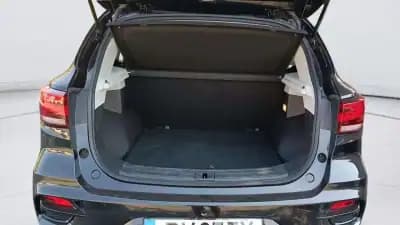 Vendo MG ZS 2023 - 21750 EUR, 26148 km - AUTO.MOTO.pt