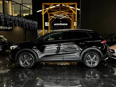 Vendo Opel Grandland X 2021 - 19990 EUR, 113300 km - AUTO.MOTO.pt