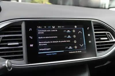 Vendo Peugeot 308 SW 2019 - 11990 EUR, 159000 km - AUTO.MOTO.pt