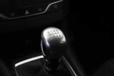 Vendo Peugeot 308 SW 2014 - 8949 EUR, 199900 km - AUTO.MOTO.pt