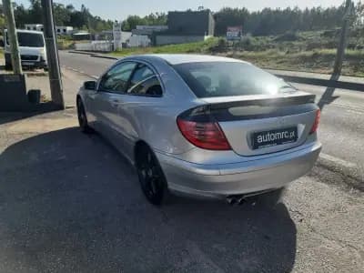 Vendo Mercedes-Benz C 180 2003 - 7000 EUR, 173500 km - AUTO.MOTO.pt