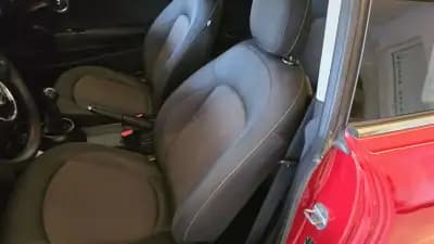 Vendo MINI One 2015 - 10900 EUR, 134360 km - AUTO.MOTO.pt