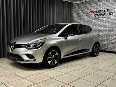 Vendo Renault Clio 2018 - 10999 EUR, 89000 km - AUTO.MOTO.pt