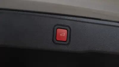 Vendo Jeep Avenger 2024 - 20900 EUR, 23500 km - AUTO.MOTO.pt