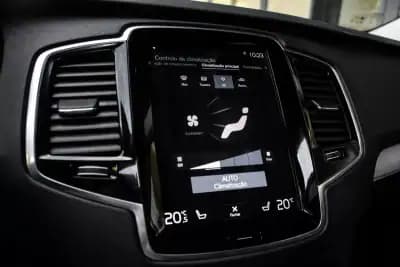 Vendo Volvo XC 90 2021 - 48990 EUR, 93199 km - AUTO.MOTO.pt