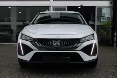 Sell Peugeot 408 2024 - 28900 EUR, 7058 km - AUTO.MOTO.pt