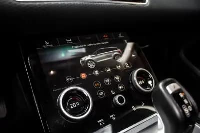 Vendo Land Rover Range Rover Evoque 2020 - 39900 EUR, 84922 km - AUTO.MOTO.pt