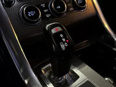 Vendo Land Rover Range Rover Sport 2015 - 34990 EUR, 186000 km - AUTO.MOTO.pt