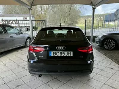 Vendo Audi A3 Sportback 2015 - 17750 EUR, 151869 km - AUTO.MOTO.pt