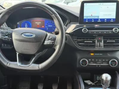 Vendo Ford Kuga 2022 - 24990 EUR, 67592 km - AUTO.MOTO.pt