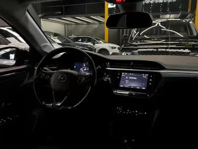 Vendo Opel Corsa-e 2022 - 16490 EUR, 82251 km - AUTO.MOTO.pt