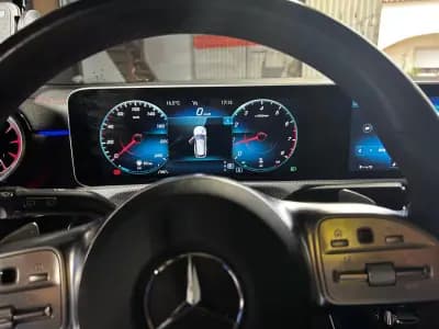 Vendo Mercedes-Benz CLA 200 2020 - 35500 EUR, 41690 km - AUTO.MOTO.pt