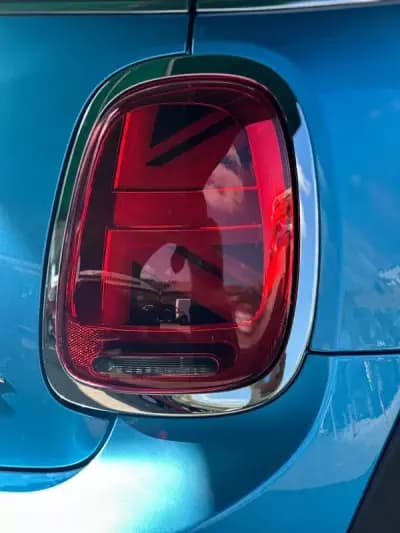 Vendo MINI 2018 - 22900 EUR, 110452 km - AUTO.MOTO.pt