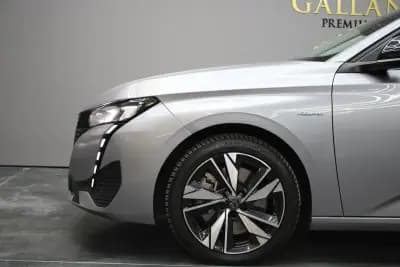 Sell Peugeot 308 2023 - 25800 EUR, 55300 km - AUTO.MOTO.pt