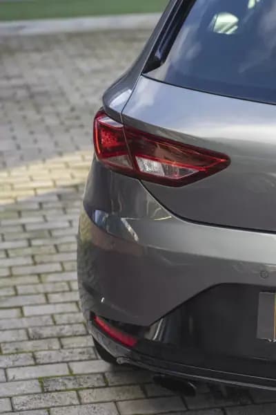 Vendo SEAT Leon 2015 - 20900 EUR, 131530 km - AUTO.MOTO.pt