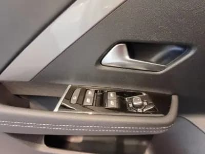 Sell Opel Astra 2023 - 31000 EUR, 11950 km - AUTO.MOTO.pt