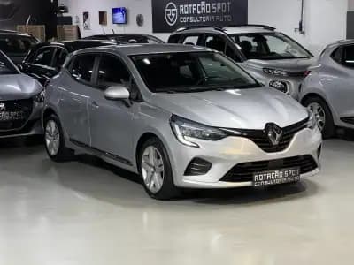 Vendo Renault Clio 2021 - 12990 EUR, 80000 km - AUTO.MOTO.pt