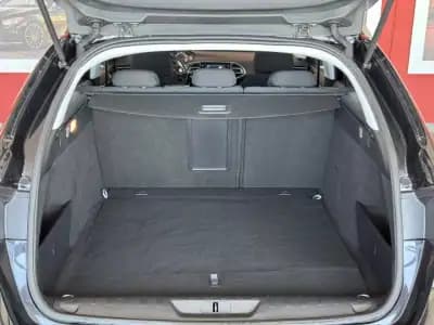 Vendo Peugeot 308 SW 2018 - 13500 EUR, 49820 km - AUTO.MOTO.pt