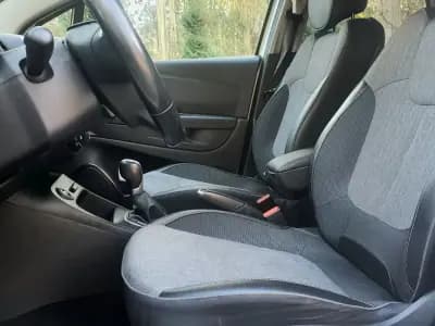 Vendo Renault Captur 2018 - 15800 EUR, 84000 km - AUTO.MOTO.pt