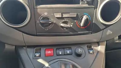 Sell Citroën Berlingo 2016 - 9900 EUR, 218219 km - AUTO.MOTO.pt