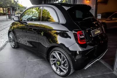 Sell Abarth 500e 2024 - 29450 EUR, 11076 km - AUTO.MOTO.pt