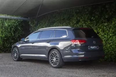 Vendo Volkswagen Passat Variant 2019 - 17900 EUR, 229000 km - AUTO.MOTO.pt