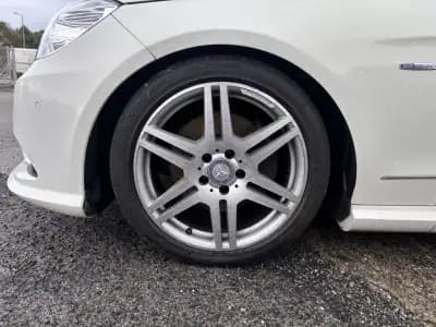 Sell Mercedes-Benz E 250 2011 - 17500 EUR, 259269 km - AUTO.MOTO.pt