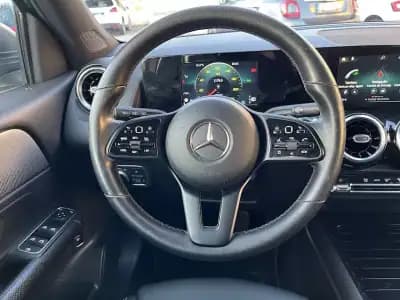 Sell Mercedes-Benz GLB 200 2021 - 28450 EUR, 180000 km - AUTO.MOTO.pt