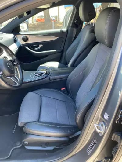 Vendo Mercedes-Benz E 300 2019 - 32500 EUR, 79783 km - AUTO.MOTO.pt