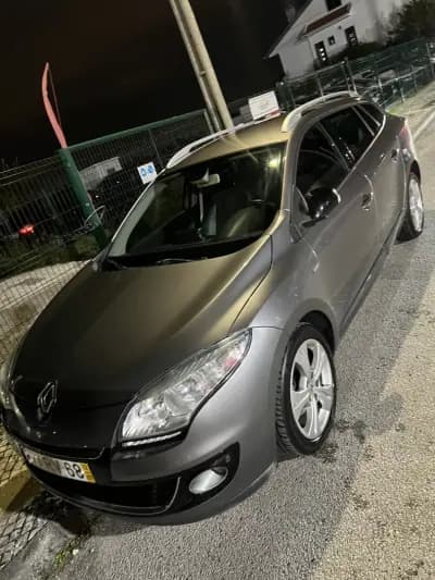 Sell Renault Mégane Sport Tourer 2012 - 7850 EUR, 291000 km - AUTO.MOTO.pt