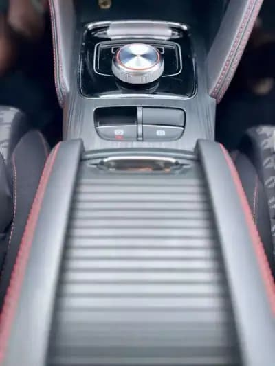 Vendo MG ZS 2023 - 21750 EUR, 26148 km - AUTO.MOTO.pt