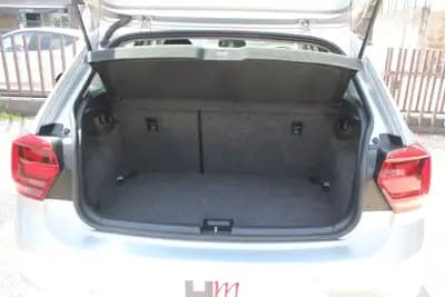 Vendo Volkswagen Polo 2021 - 14990 EUR, 84500 km - AUTO.MOTO.pt