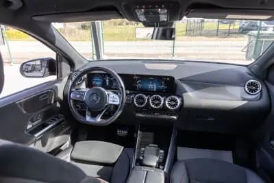 Vendo Mercedes-Benz B 200 2022 - 32900 EUR, 46000 km - AUTO.MOTO.pt