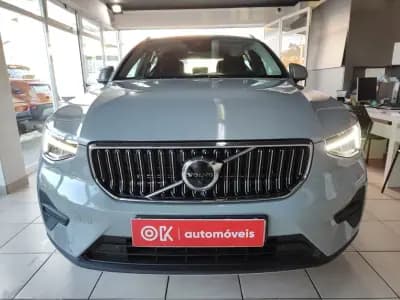 Vendo Volvo XC 40 2023 - 37650 EUR, 24400 km - AUTO.MOTO.pt