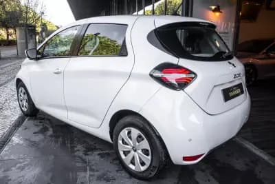 Sell Renault Zoe 2020 - 12900 EUR, 46635 km - AUTO.MOTO.pt